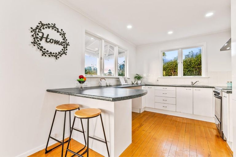 Photo of property in 2/37 Mildmay Road, Henderson, Auckland, 0610