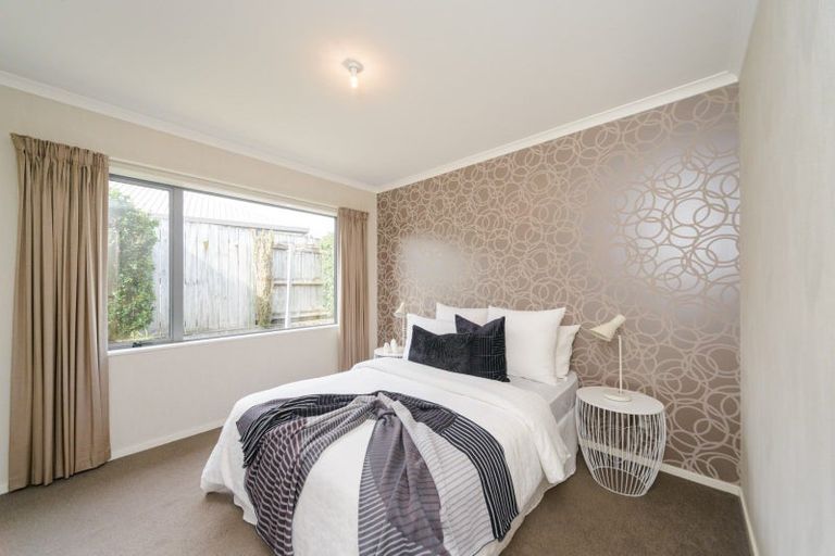 Photo of property in 3a Angelina Way, Kelvin Grove, Palmerston North, 4414
