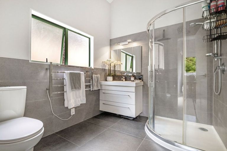 Photo of property in 1/62 Stapleford Crescent, Browns Bay, Auckland, 0630