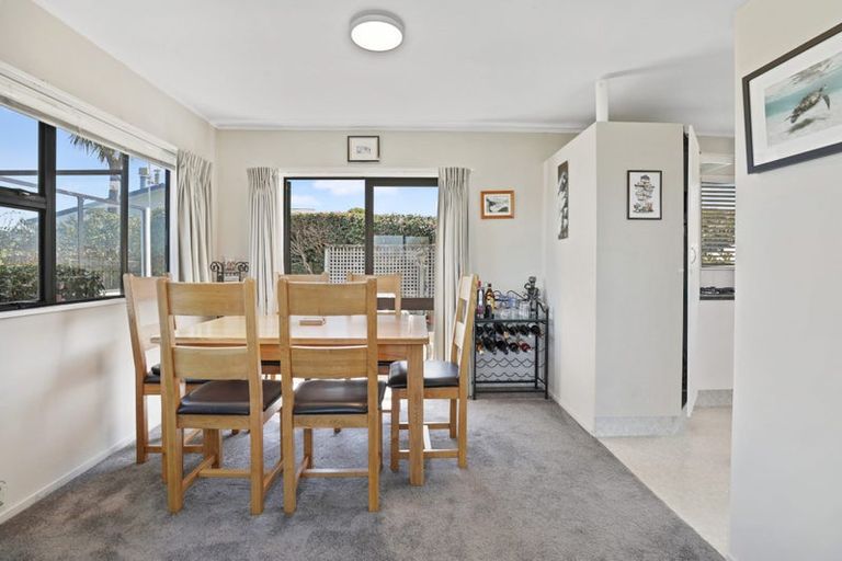 Photo of property in 79 Harvey Street, Waipahihi, Taupo, 3330