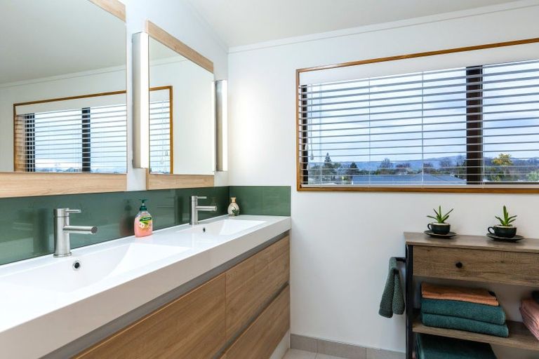 Photo of property in 15 Brook Street, Renwick, 7204