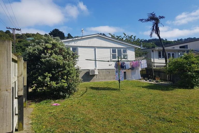 Photo of property in 1 Carter Street, Belmont, Lower Hutt, 5010