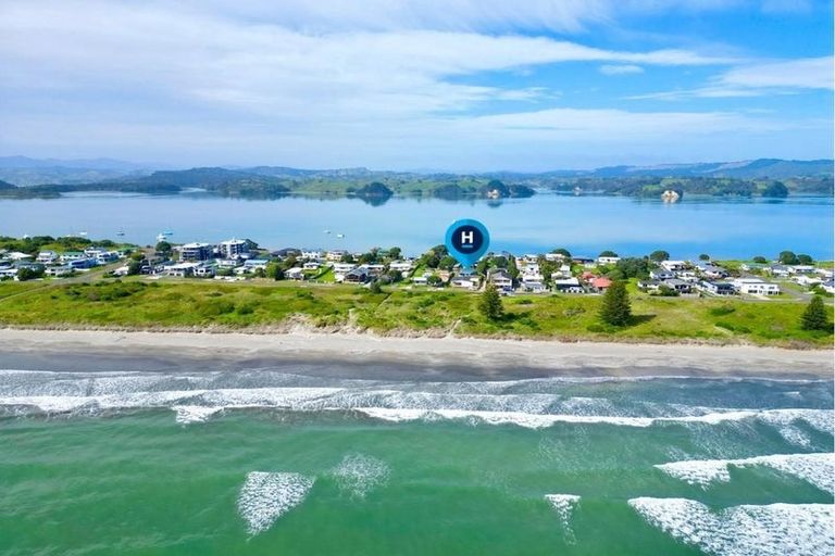 Photo of property in 338 Ocean Road, Ohope, 3121