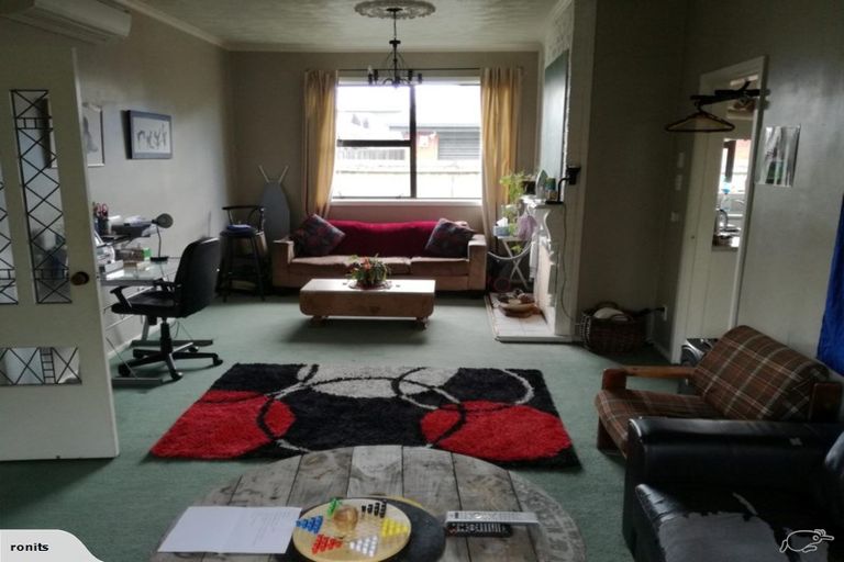 Photo of property in 115 Avonhead Road, Avonhead, Christchurch, 8042