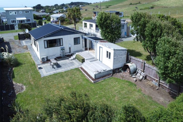 Photo of property in 28 Violet Street, Riverton/aparima, Riverton, 9822