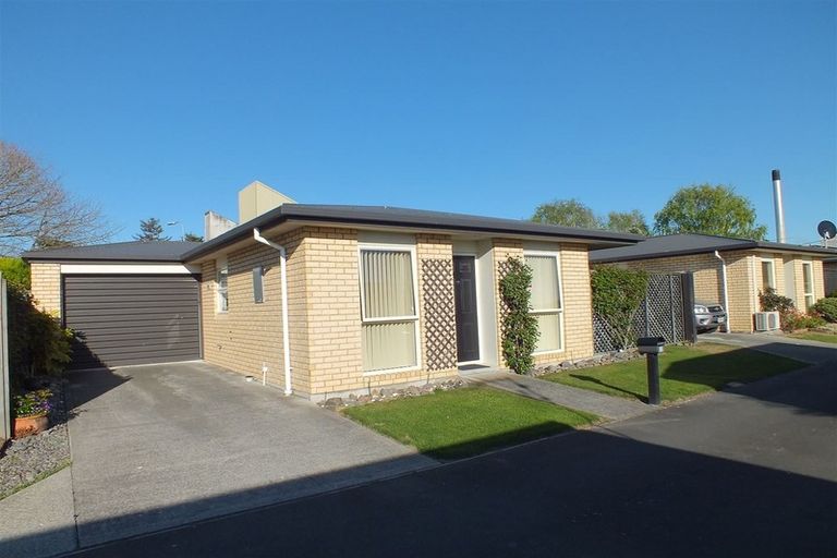 Photo of property in 13/13 Sylvan Street, Hillmorton, Christchurch, 8024