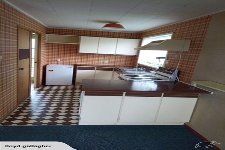 Photo of property in 2/1 Matua Place, Clendon Park, Auckland, 2103