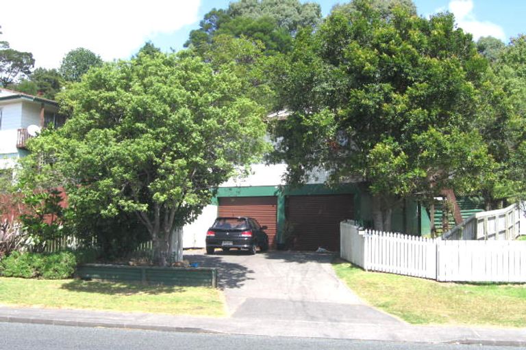 Photo of property in 75 Spinella Drive, Bayview, Auckland, 0629