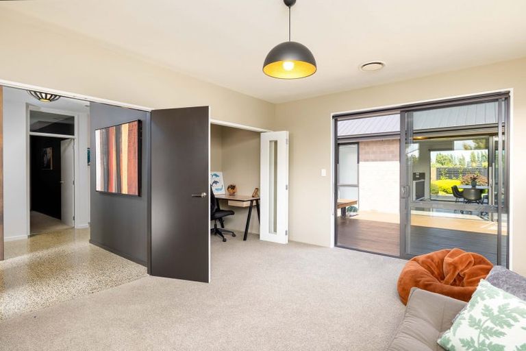 Photo of property in 65 Metehau Street, Marshland, Christchurch, 8083