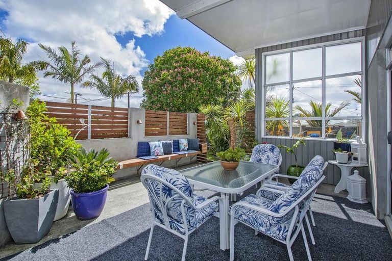 Photo of property in 3 Lincoln Place, Te Kamo, Whangarei, 0112