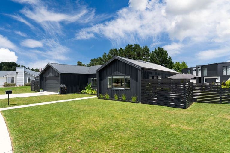 Photo of property in 118 Harakeke Drive, Wharewaka, Taupo, 3330