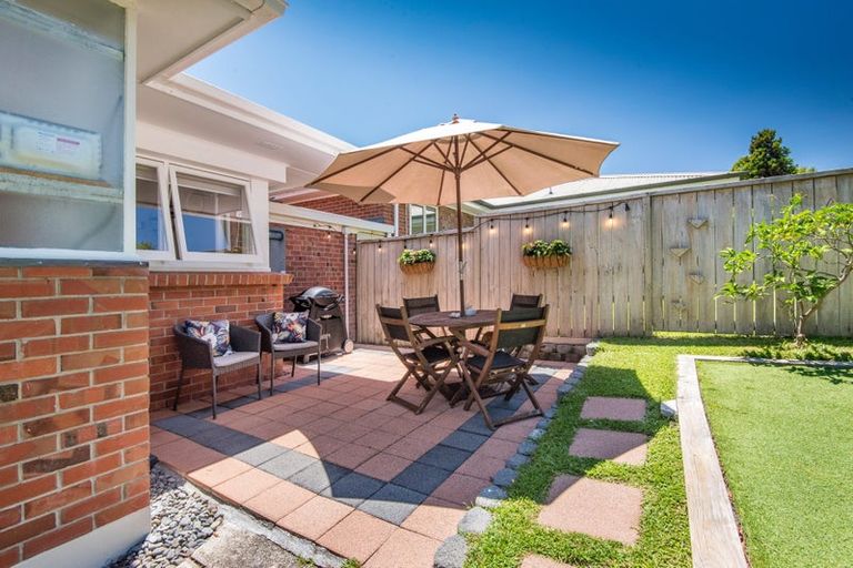 Photo of property in 2/36 Harley Close, Hauraki, Auckland, 0622