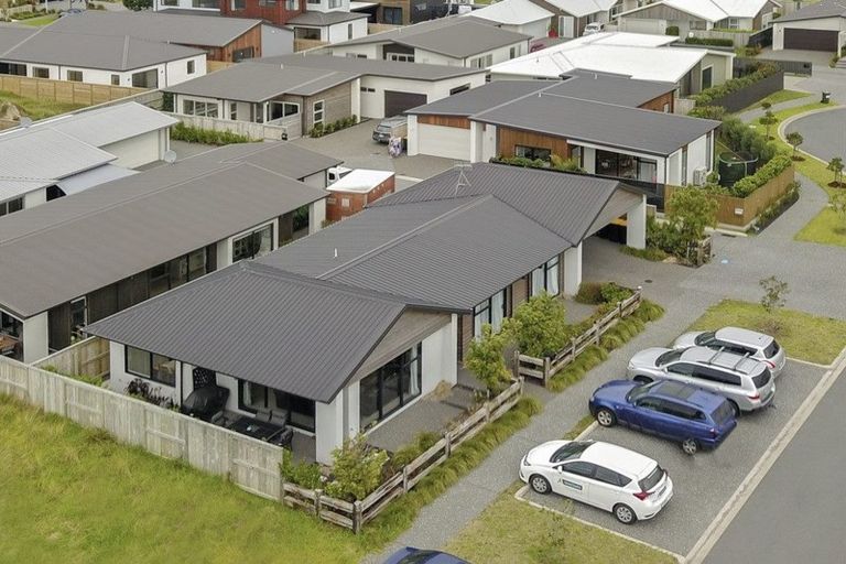 Photo of property in 23 Hugo Way, Papamoa Beach, Papamoa, 3118