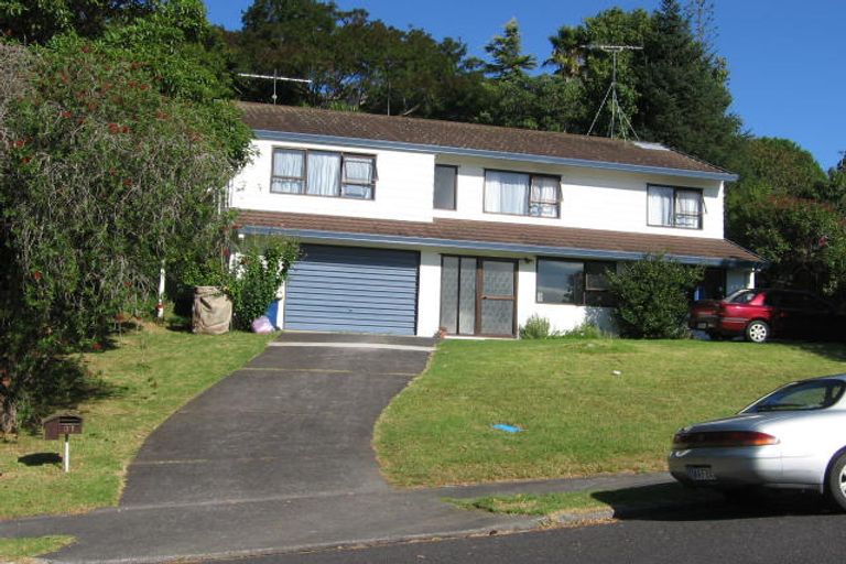 Photo of property in 37 Squirrel Lane, Browns Bay, Auckland, 0630