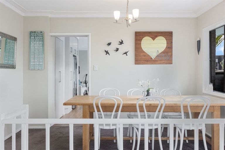 Photo of property in 14 Indus Place, Half Moon Bay, Auckland, 2012