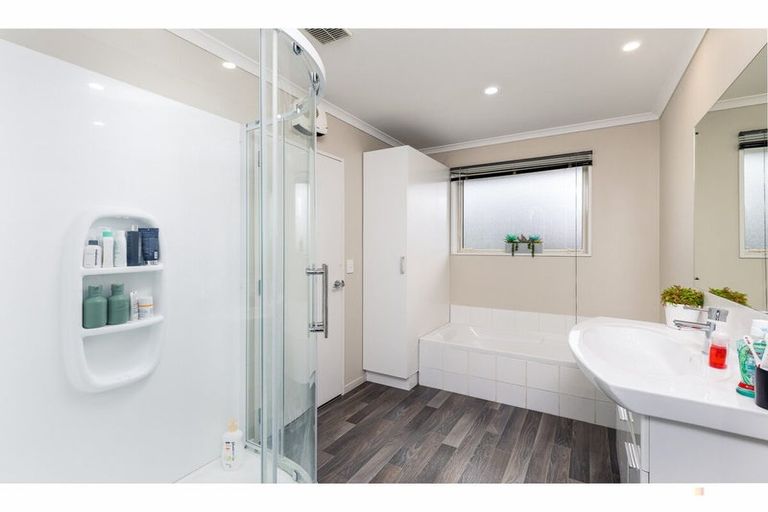 Photo of property in 14 Montgomery Street, Waimate, 7924