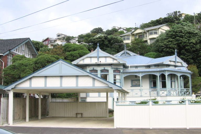Photo of property in 176 Derwent Street, Island Bay, Wellington, 6023