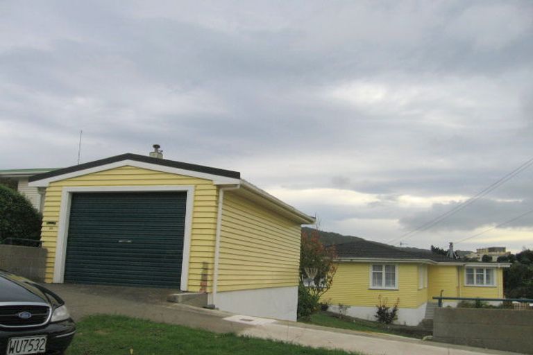 Photo of property in 93 Bell Street, Tawa, Wellington, 5028