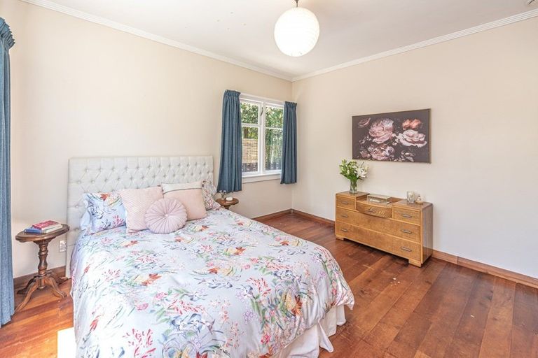 Photo of property in 18 Hutchison Crescent, Durie Hill, Whanganui, 4500