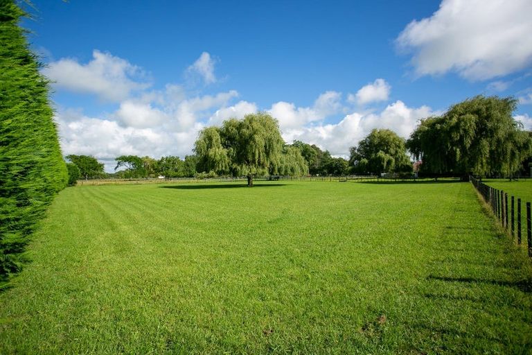 Photo of property in 1/31 Forrest Road, Cambridge, 3493