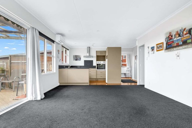 Photo of property in 9 Norfolk Road, Stanmore Bay, Whangaparaoa, 0932
