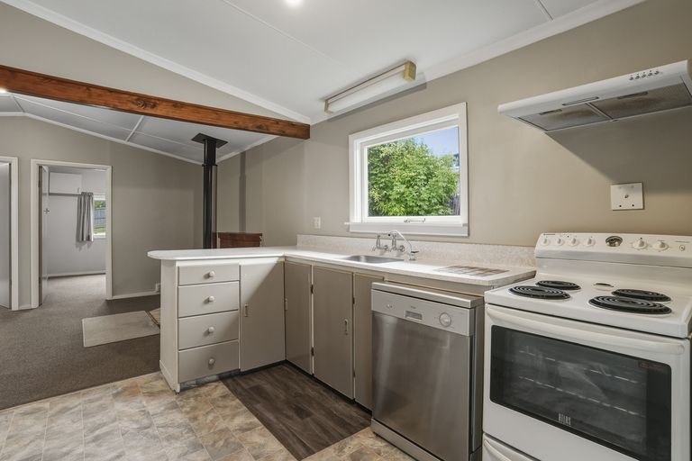 Photo of property in 49b Bath Street, Brighton, Dunedin, 9035