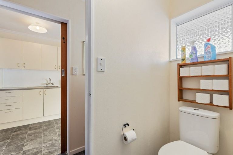 Photo of property in 2/220 Coronation Avenue, Welbourn, New Plymouth, 4310