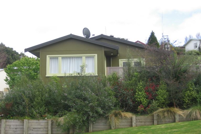 Photo of property in 2 Coventry Street, Judea, Tauranga, 3110