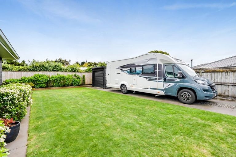 Photo of property in 15 Keene Drive, Bell Block, New Plymouth, 4312