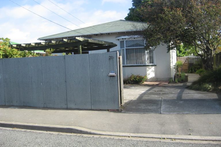 Photo of property in 28 Hargest Crescent, Sydenham, Christchurch, 8023