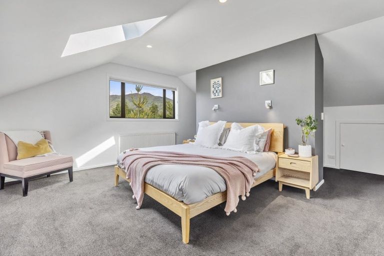 Photo of property in 7 Corner Peak Lane, Lake Hawea, 9382