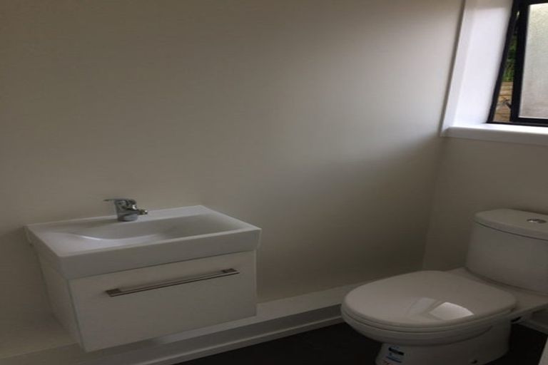 Photo of property in 86 Gosford Drive, Botany Downs, Auckland, 2010