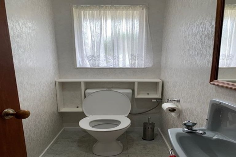 Photo of property in 38 Norfolk Crescent, Otaki Beach, Otaki, 5512