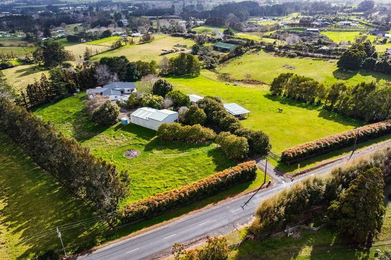 Photo of property in 298 Red Hills Road, Taupaki, Henderson, 0782