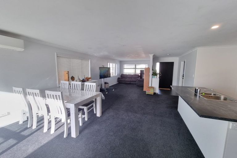 Photo of property in 18 Tawhiti Road, Pukekohe, 2120