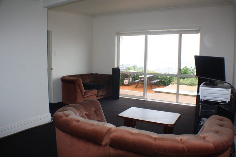 Photo of property in 71 Sutherland Road, Melrose, Wellington, 6023