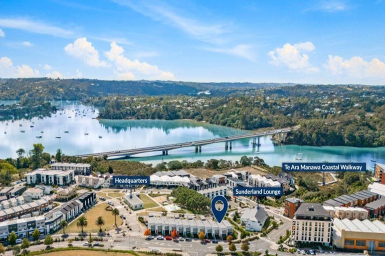 Photo of property in 21 Hudson Bay Road, Hobsonville, Auckland, 0616