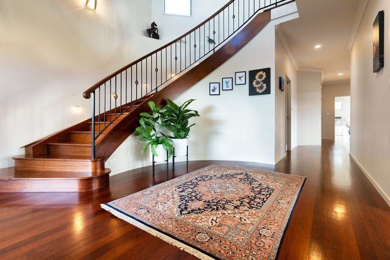 Photo of property in 64 Balboa Drive, Matakatia, Whangaparaoa, 0930