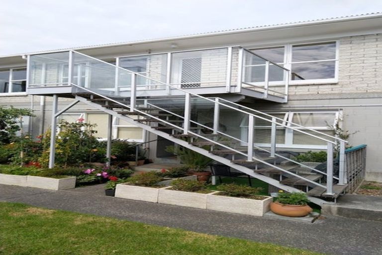 Photo of property in 15/16 Queens Parade, Devonport, Auckland, 0624