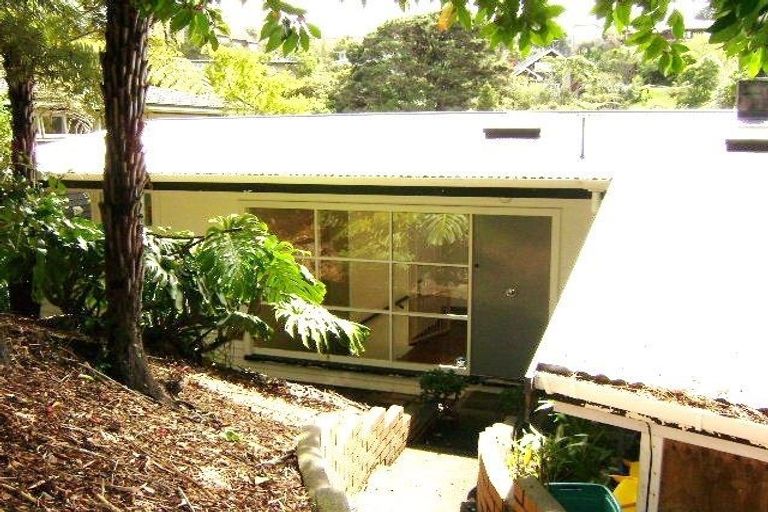 Photo of property in 62 Braemar Road, Castor Bay, Auckland, 0620