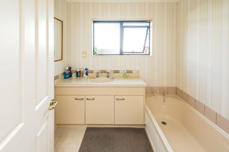 Photo of property in 20b Waharua Place, Tawhero, Whanganui, 4501