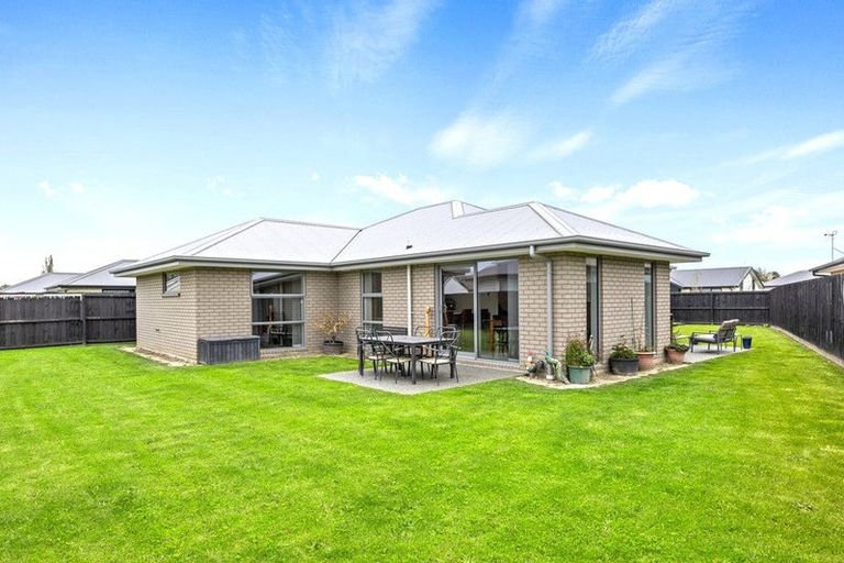 Photo of property in 15 Cleaver Street, Woodend, 7610