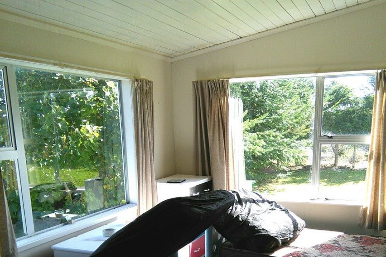 Photo of property in 9 Mcvicar Street, Tuatapere, 9620