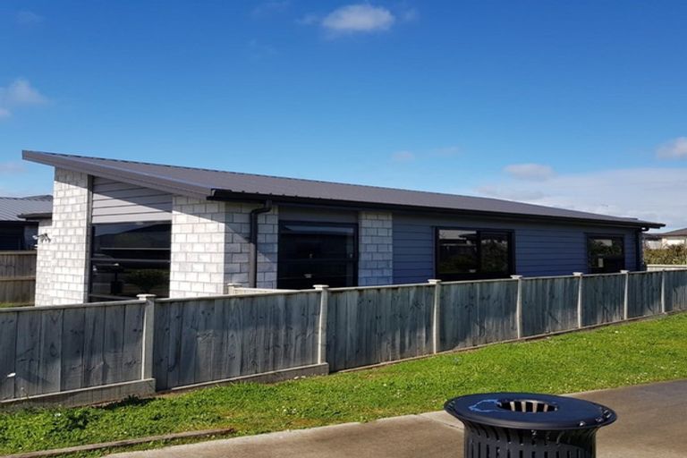 Photo of property in 6 Tomairangi Crescent, Pukekohe, 2120