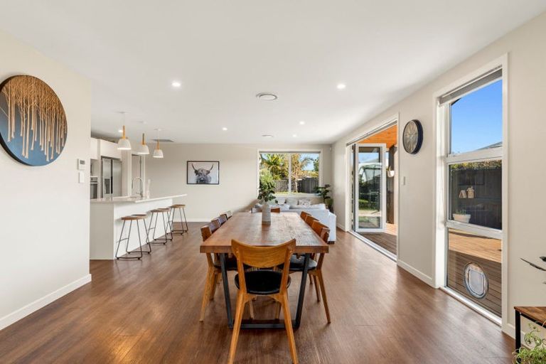 Photo of property in 28 Rotomanu Place, Pyes Pa, Tauranga, 3112