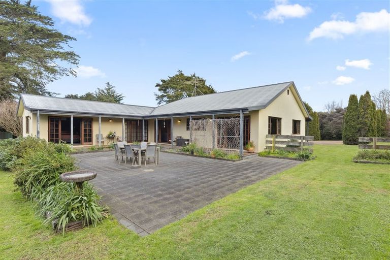 Photo of property in 36 Awaroa Stream Drive, Waiuku, 2123