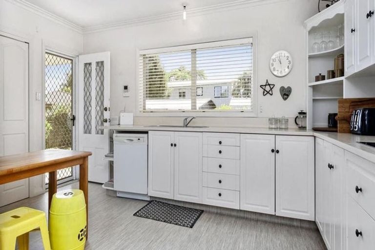 Photo of property in 162 Victoria Street, Cambridge, 3434