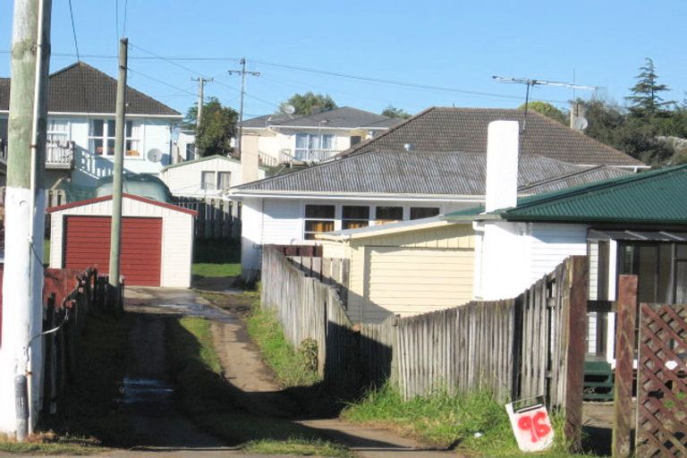 Photo of property in 96 Mahia Road, Manurewa, Auckland, 2102