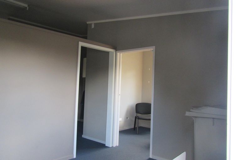 Photo of property in 80 Palmerston Road, Birkenhead, Auckland, 0626