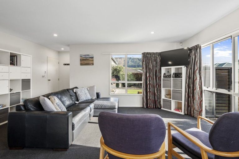 Photo of property in 7 Castleview Lane, Heathcote Valley, Christchurch, 8022